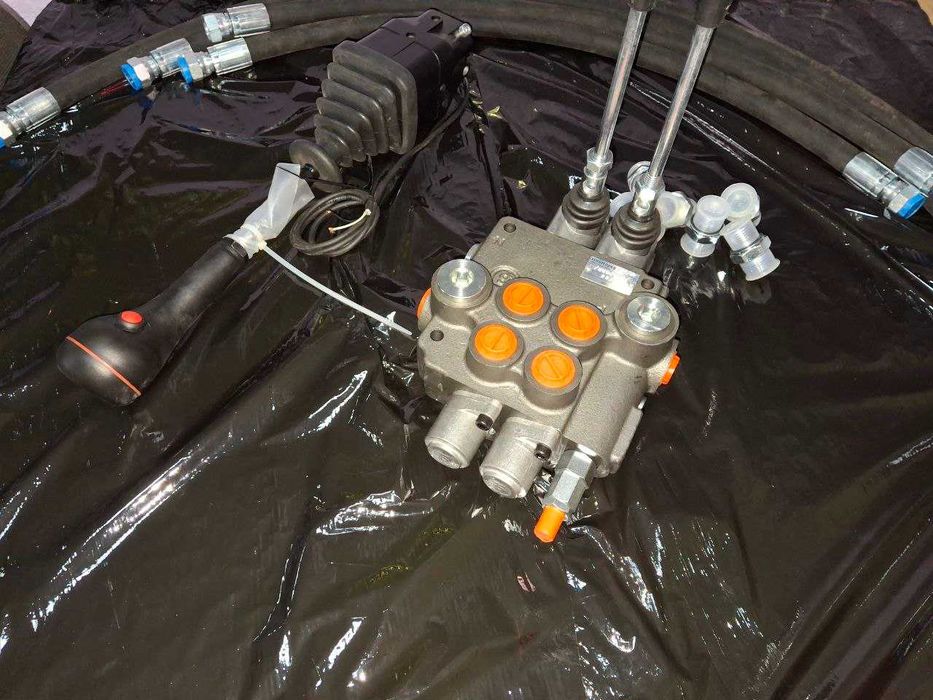 Дивертор потока электромагнитный DVS6 делитель/дільник потока 12-24В