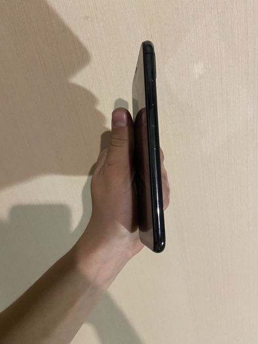 iPhone 10 X на 64  ГБ