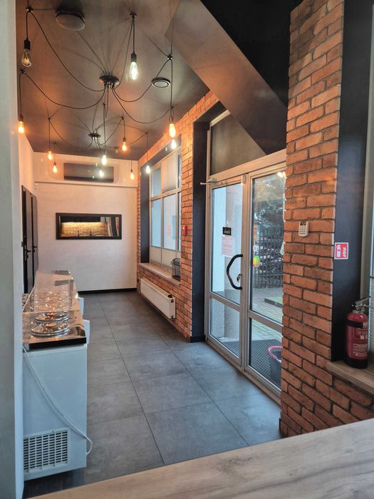 SPRZEDAM lokal usługowy w Ząbkach 42m2