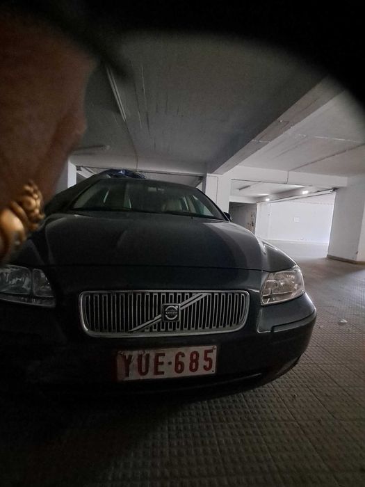 vendo carrinha Volvo V70 como nova 108.000km, para peças ou legalizar