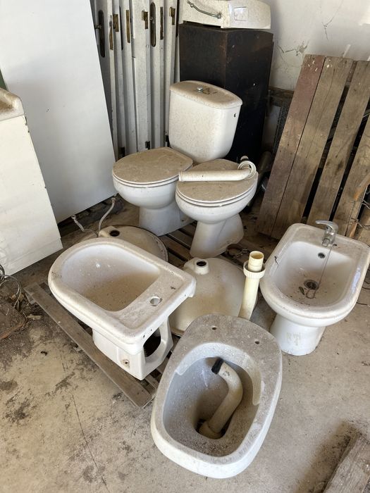 Loiças + armários de wc