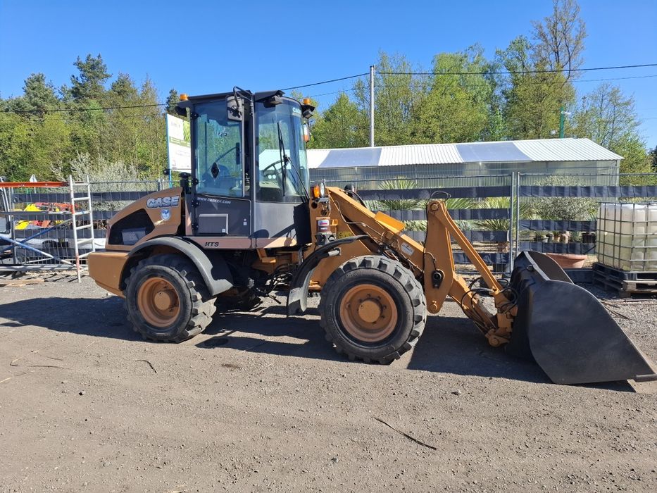 Ładowarka case 321 jcb bobcat volvo