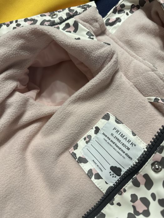 Одяг для дівчинки , дощовик, куртка , штани ,шапка , костюм 1,5-2 роки