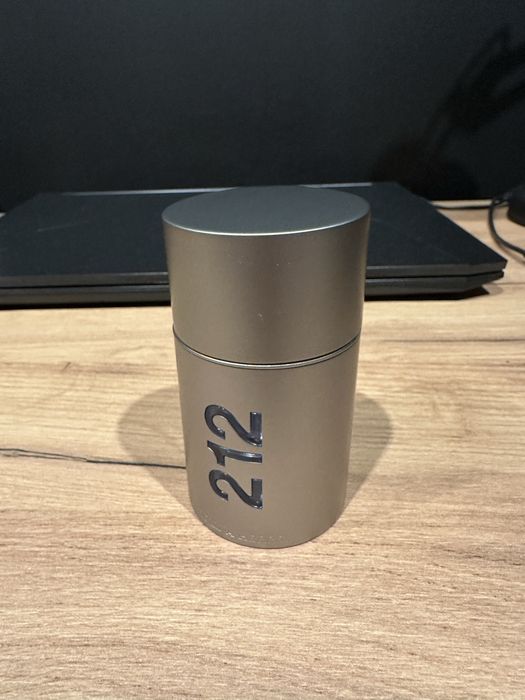 Carolina Herrera 212 Men