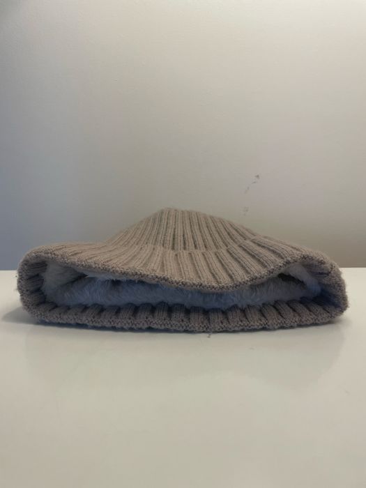 Gorro bege com interior em pêlo – super confortável