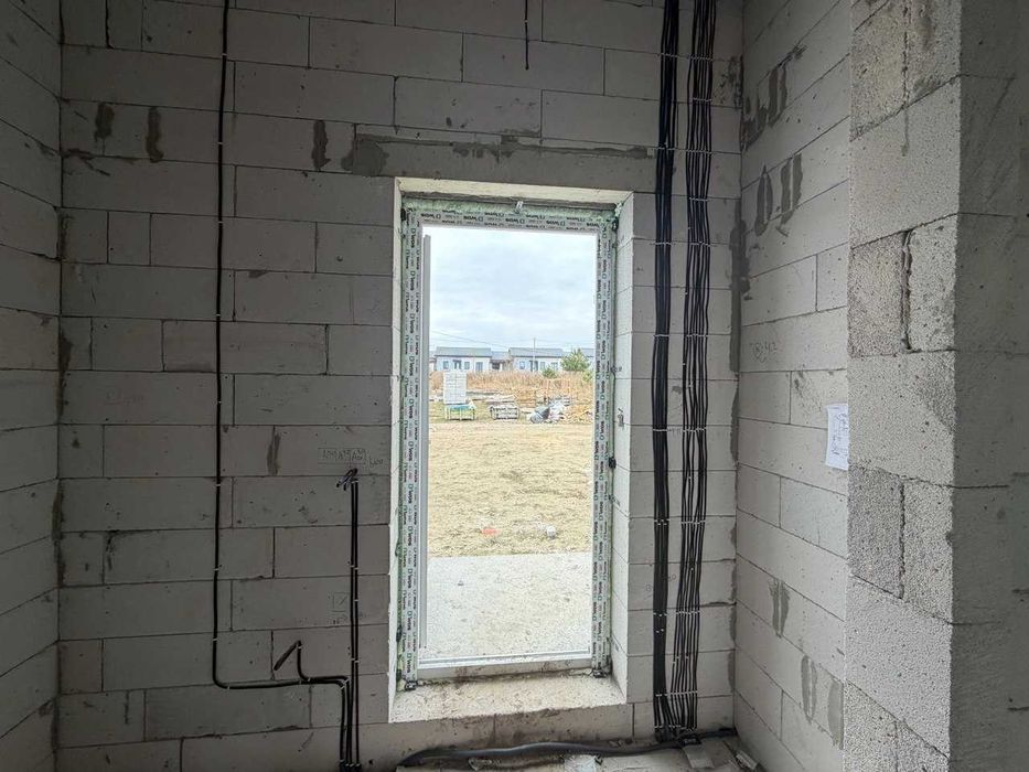 Продам готовий таунхаус в районі Зоопарку масив Київський