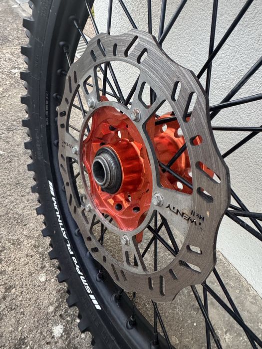 Roda 21 KTM SmPro Platinum
