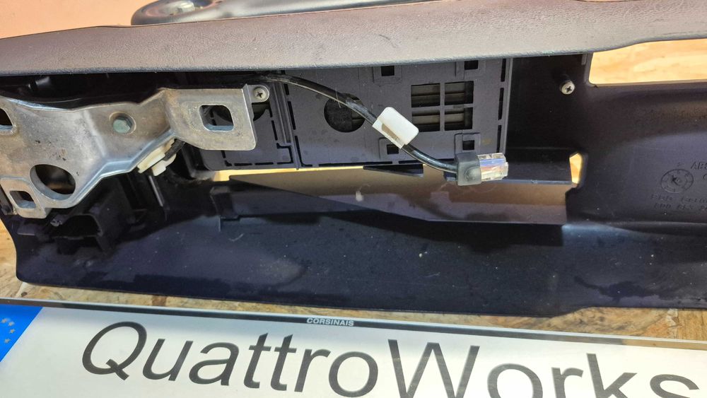 Consola Central com Apoio de Braço Audi A4 B5 8D Pré-Facelift 1995 a 1999 Original
