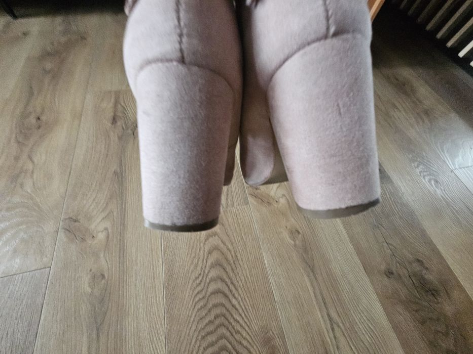 Buty czółenka róż CCC kokardka rozm. 38