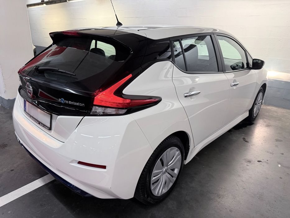 NISSAN LEAF 100% elétrico