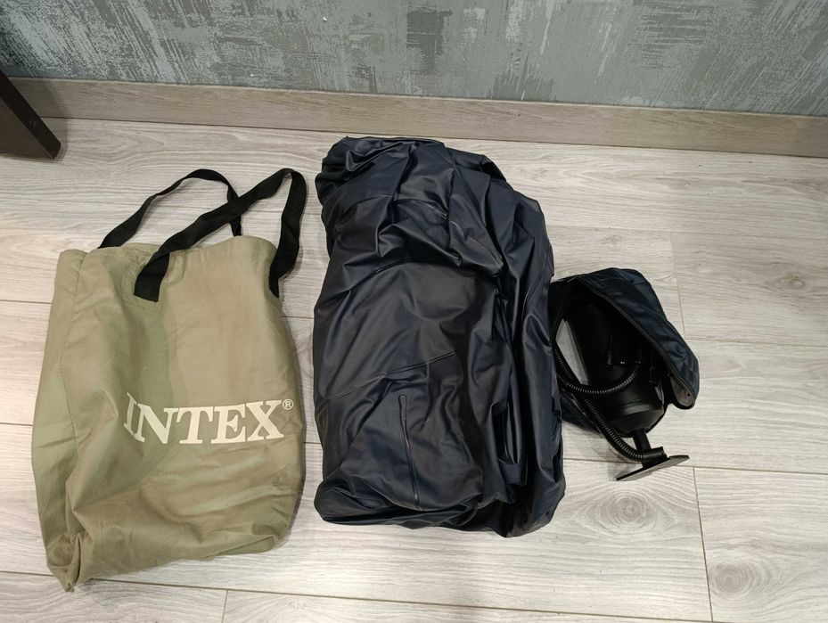 Надувной матрас Intex 191 x 99 x 25 см с насосом