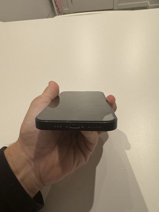 iPhone 13 128GB Preto