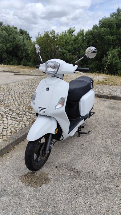 Scooter Keeway Zahara 50cc como nova