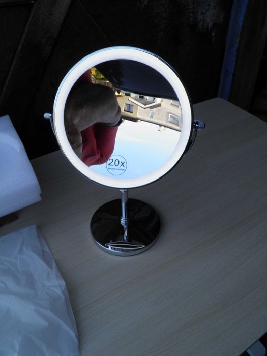 lusterko kosmetyczne LED 3 rodzaje światła