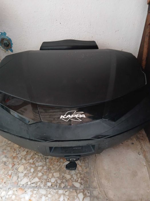 Top case com capacetes