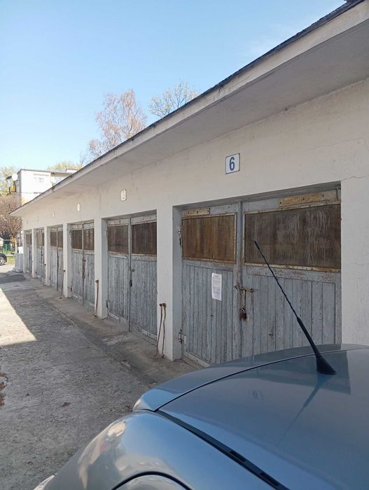 nieruchomość garaż