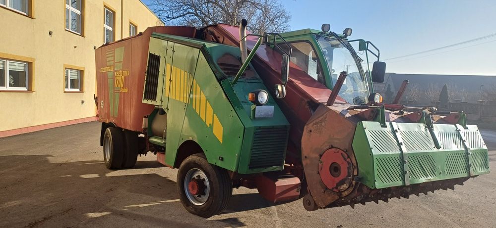 Paszowóz samojezdny Strautmann Verti-Mix  1700