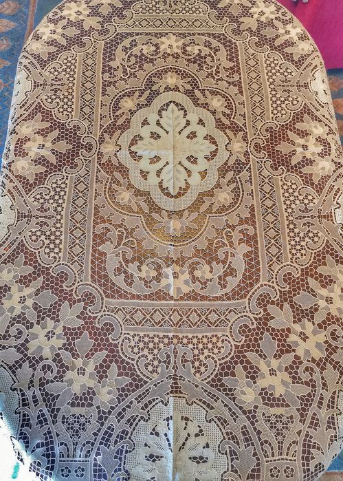 Toalha de mesa bordado de Veneza