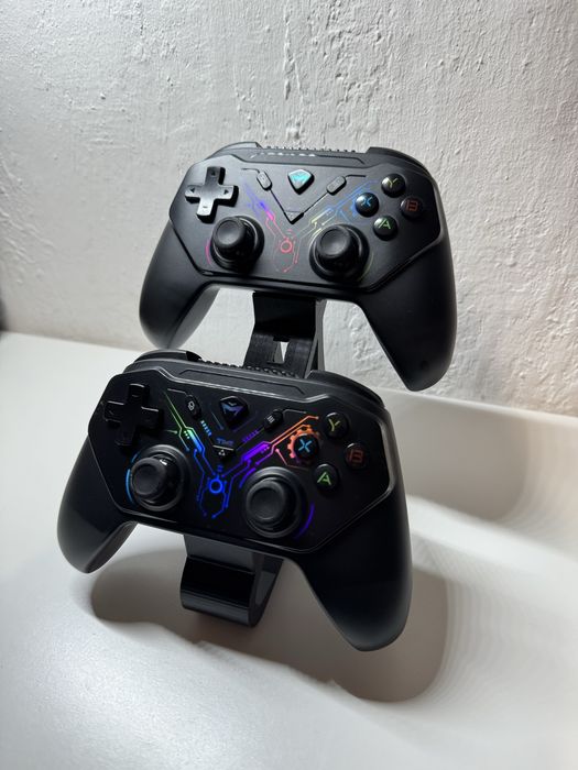 Комплект геймпадів MACHENIKE G3S RGB + підставка та накладки на стіки