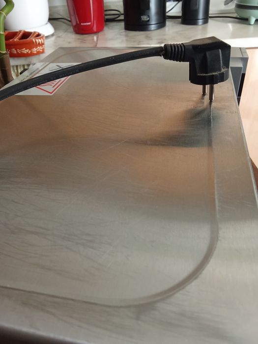 Micro-ondas Teka Inox - Para Peças (Avariado e Cabo Danificado