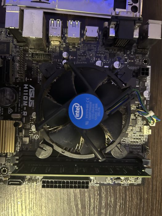 материнська плата + проццесор Asus H110M-r, intel core i3 7-го покол