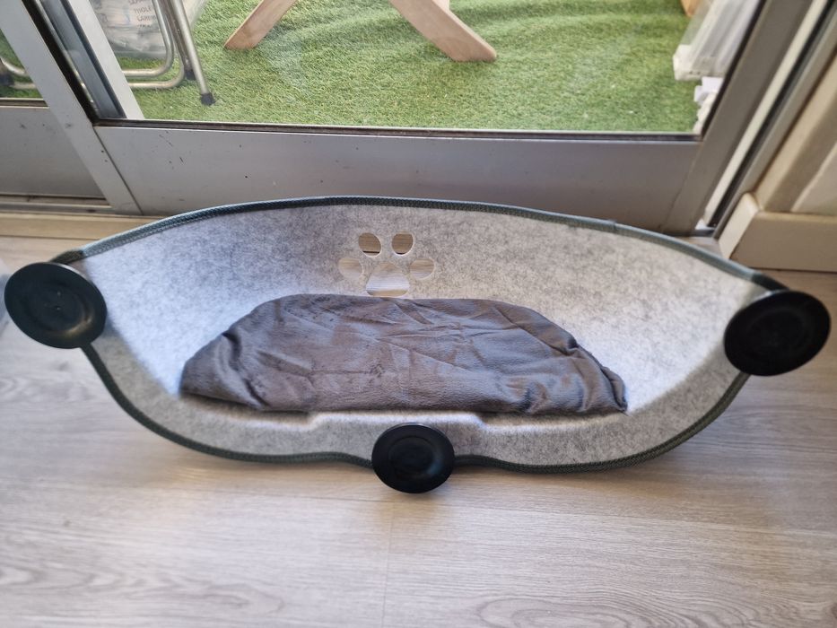 Cama de janela para gato