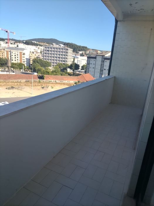 Alugo T1 remodelado em maximinos