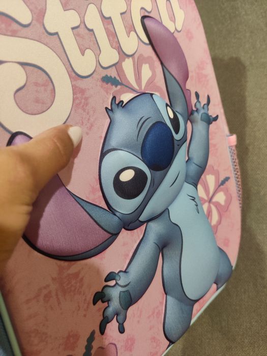 Vendo mochila Stitch 3D nova com etiqueta