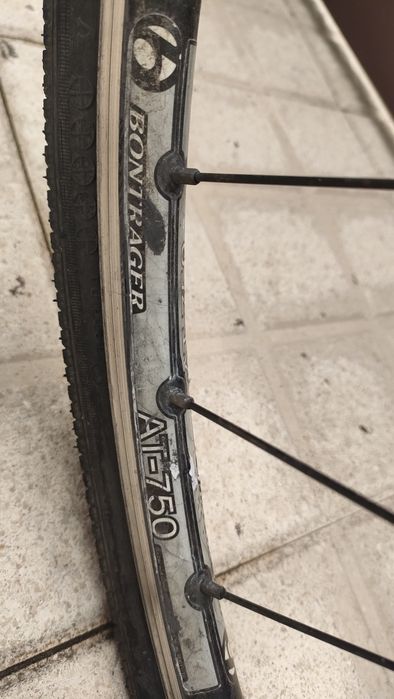 Trek branca em bom estado