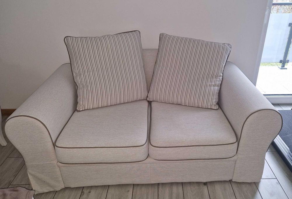 Sprzedam dwie KANAPY