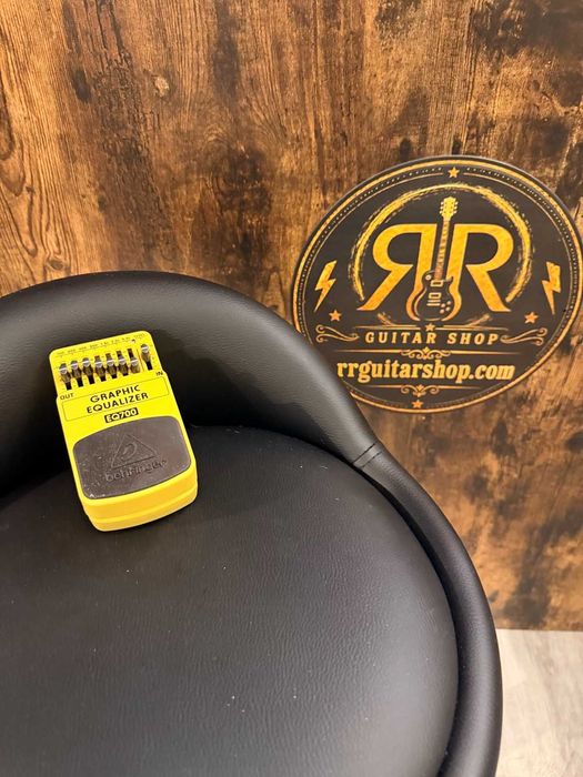Pedal Behringer EQ (equalizador gráfico)