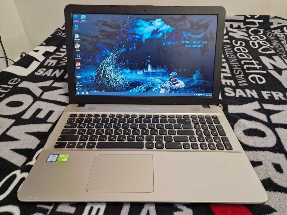 Asus Max X541U/Core i3 6006U/8GB.DDR4/128SSD/GeF 920M 2GB