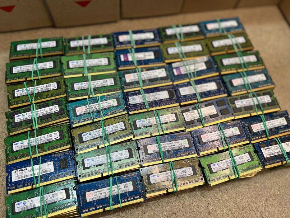 Оперативна пам`ять для ноутбука 2GB | DDR3 1333 | PC3 10600 | SODIMM |