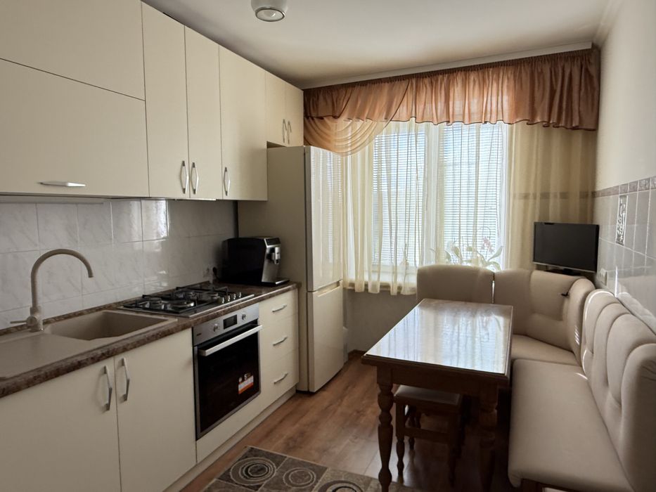 Продаж 4 кімнатної квартири р-н 33