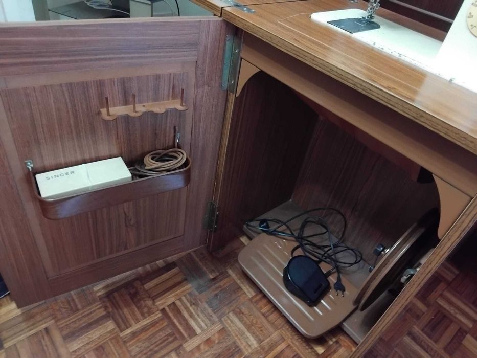 Máquina Costura Singer