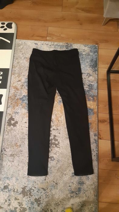 Spodnie esmara czarne z połyskiem rozmiar 42