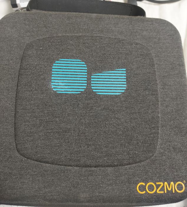 Cozmo Anki robot uszkodzony