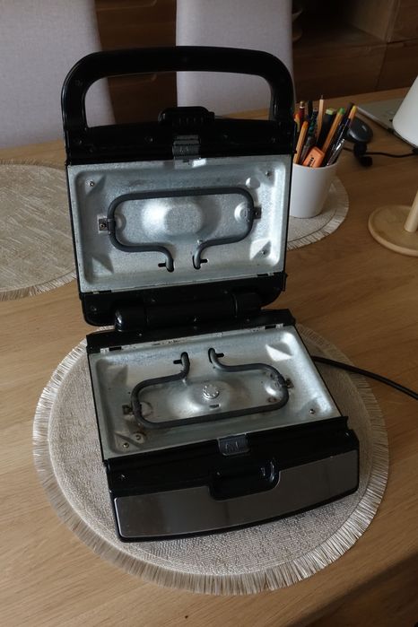 Opiekacz Tefal Snacktime 700W + 6 zestawów płytek