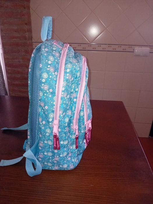 Mochila escolar de alta qualidade,  excelente estado