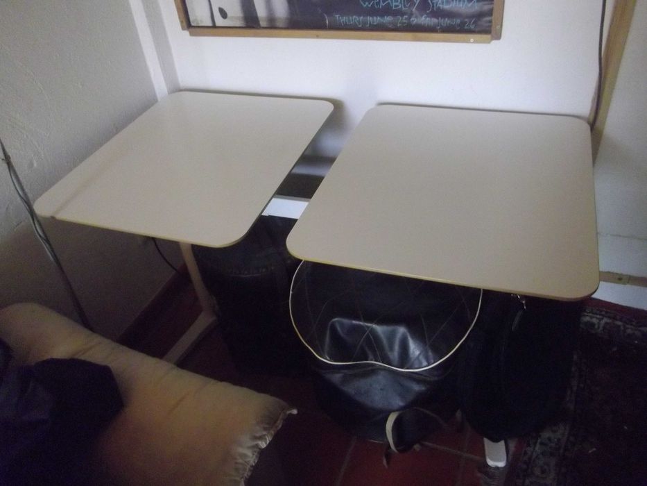 Mesa escolar para 2 alunos