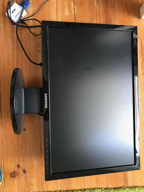 Monitor Samsung SyncMaster 2243LNX