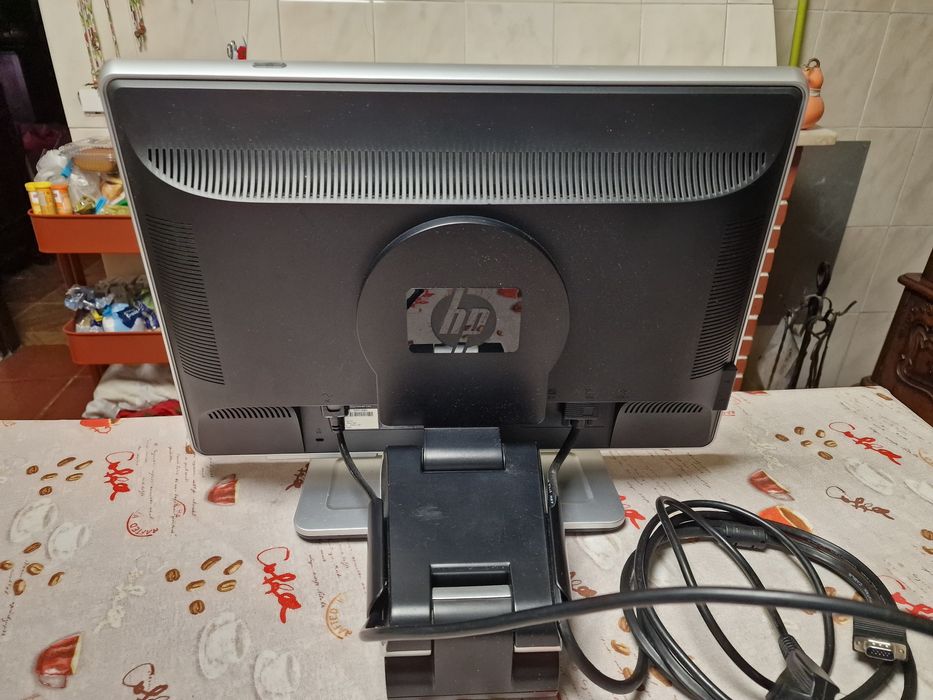 Monitor HP W2207 - 22" Rotativo