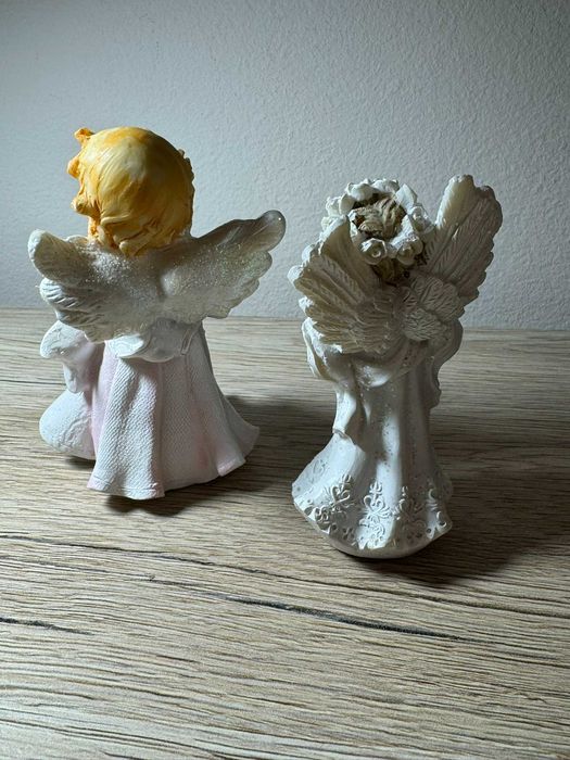 Dwie figurki aniołki