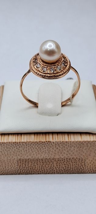Золота каблучка 585