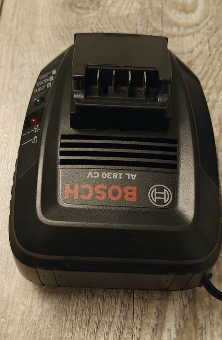 Ładowarka BOSCH AL 1830 CV 70W