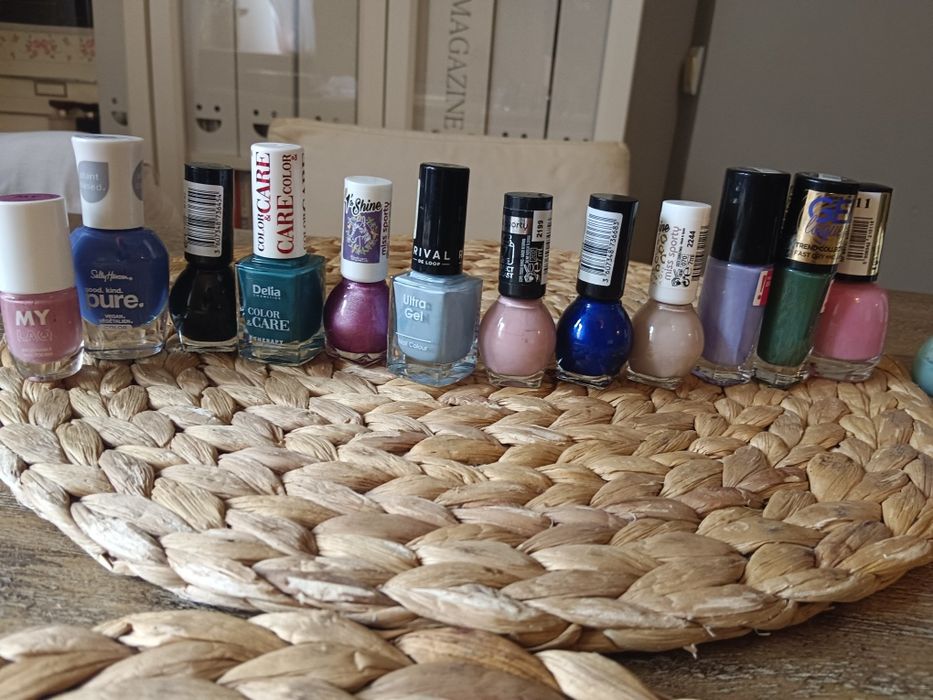 Lakiery do paznokci zestaw 15 sztuk