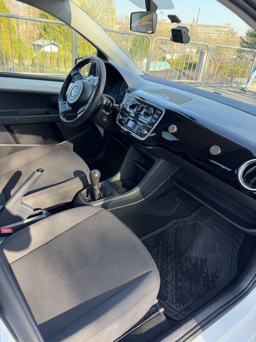 VW up 1.0 benzyna 2015r.