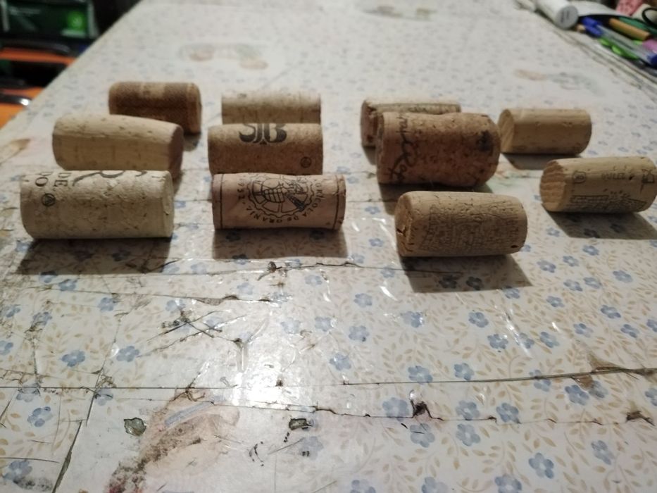 Vendo rolhas bom estado