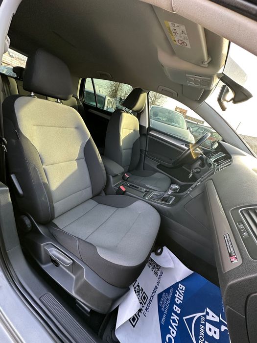 Продам Volkswagen e-Golf 2014 рік можлива розстрочка, кредит, обмін!