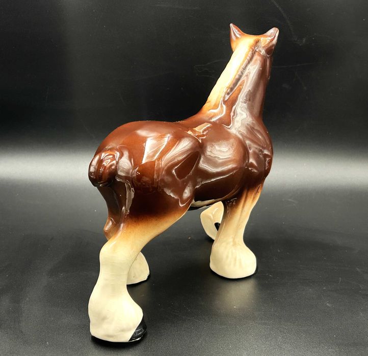 Figurka porcelanowa „Koń rasy Shire” Anglia